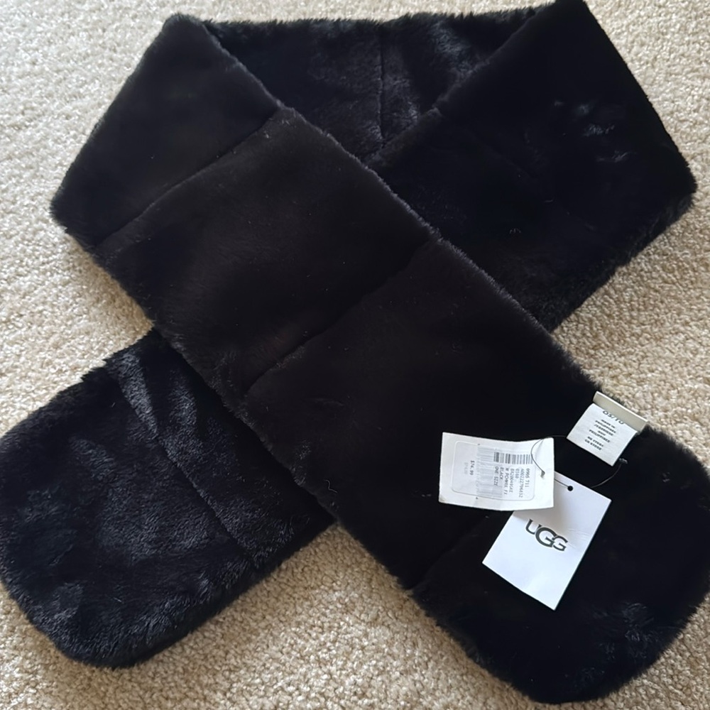 UGG Scarf Wrap